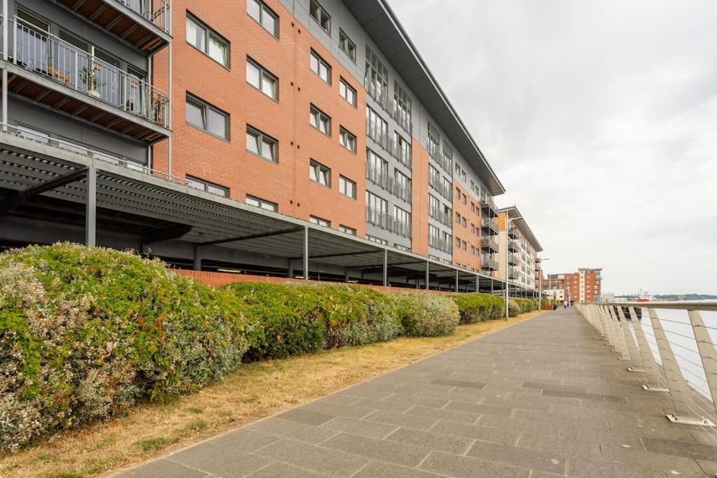 Lux Waterfront 2 Bed Apt, V&A 10Min Walk, St Andrew'S Golf 25Min Drive ダンディー エクステリア 写真